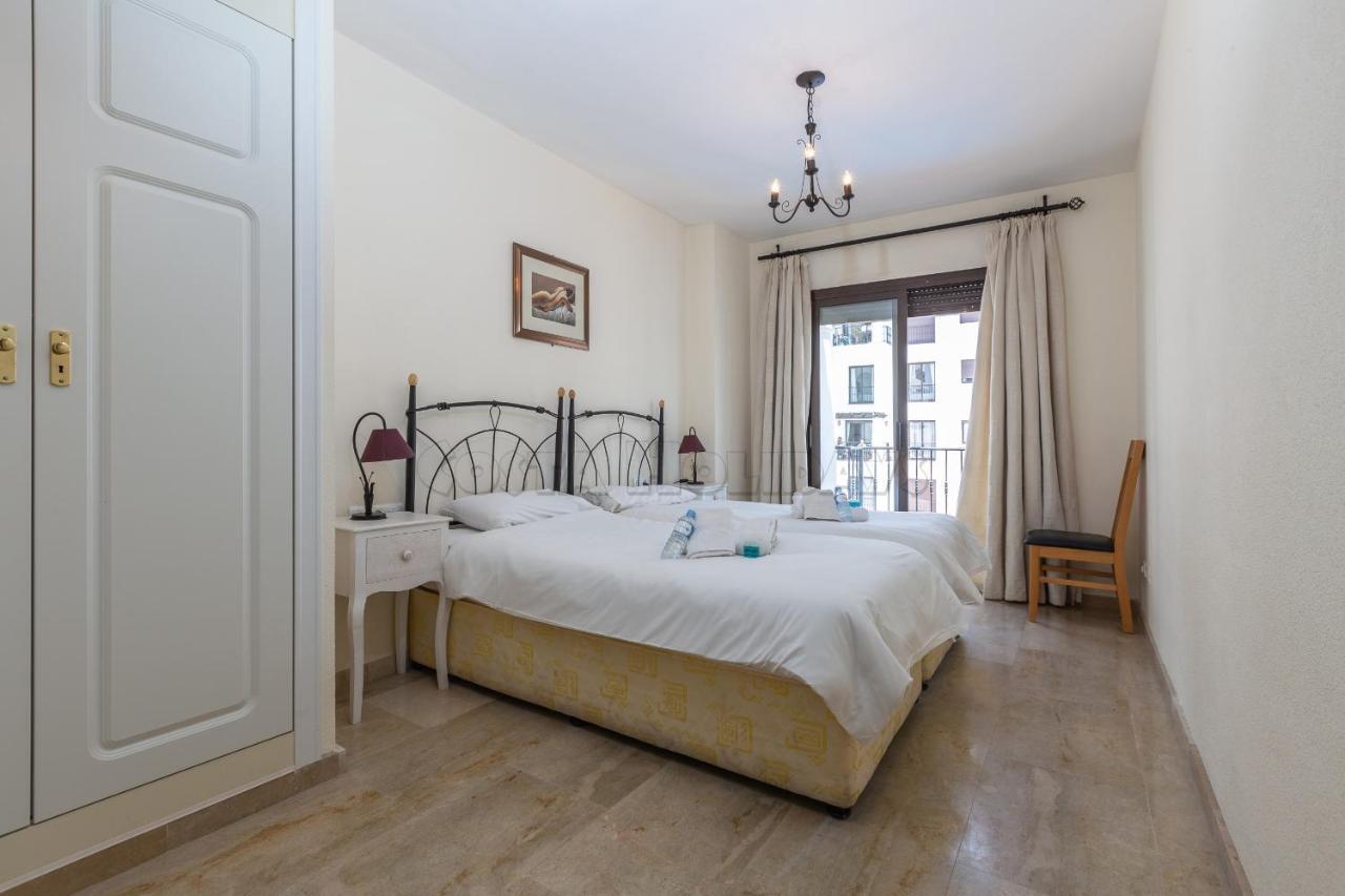 Marina Real 425 Apartment Manilva Bagian luar foto